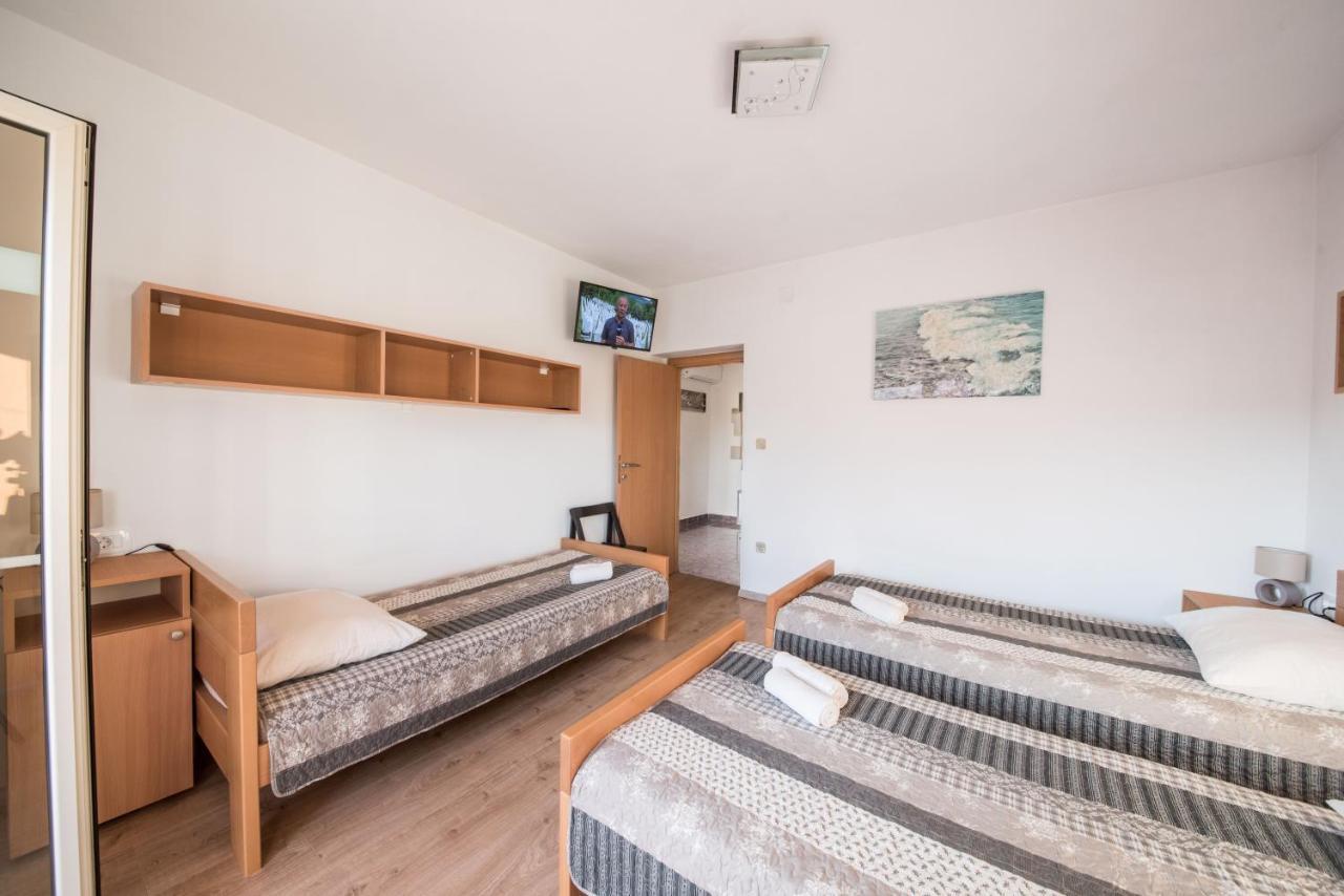 Apartment Prominac Zadar Exteriör bild
